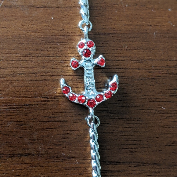 Guess Anchor Bracelet - Picture 4 of 5